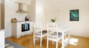 Guestly Homes - Spacious 1BR Apartment with Separate Guest Room - Image 3