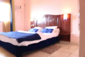 Prestige Hotel - Image 2