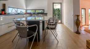 Made iN2 Creative Guest House - Image 2