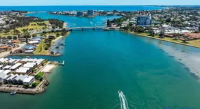 Townside Getaway In Mandurah - Image 4