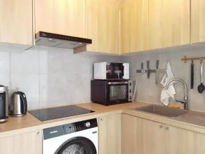 Modern 2-Bed Apt 80m2 with Elevator FREE Parking N19-25 - Image 5