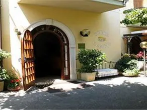 Hotel Corte Regina - Image 5