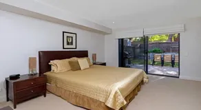 Luro 2 - Waterfront Luxury - Image 2