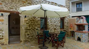 To petrino holidays house - Image 4
