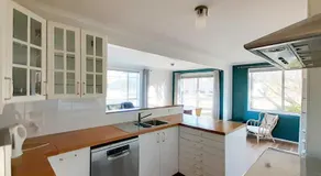Country Cottage in Town - Image 3