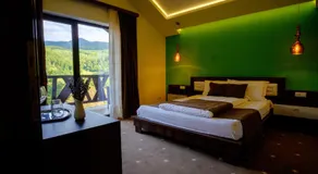 Hotel Poezia - Image 2