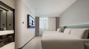 Atour Light Hotel Qingdao Zhanqiao Guancheng Road - Image 4