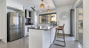 Darwin Inner City Oasis 2 Bed Apt - Image 5