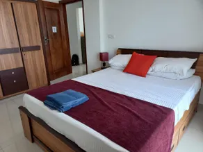 Main property - Image 2