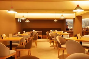 Home Inn Neo Luoyang Wanda Plaza Wangcheng Park - Image 4