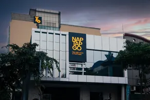 NapTapGo - Japanese Premium POD Hotel - Walk to Noida Electronic City Metro! Wifi, Lounge - Image 5