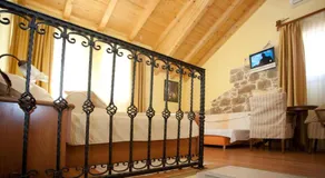Authentic Luxury Rooms - Image 4