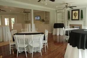 The Oaks Bed and Breakfast - Image 4
