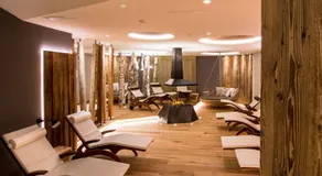 Hotel Alaska - Image 2