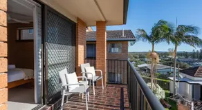 Elsewhere 3 - LJHooker Yamba - Image 3
