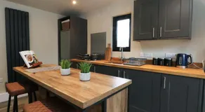The Cabin - Image 4