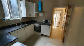 Private Room Direct Travel Heathrow & Central Ldn - Image 3