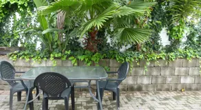 Eland Place Self Catering Guest House - Image 4