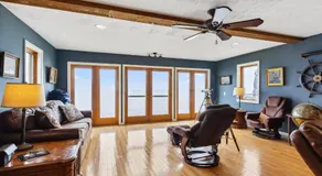 Sunset Haven - Lakeside Retreat in GOTL - Image 3