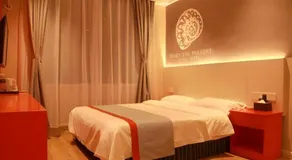 Shell Hotel Hebi Qi County Qihe Road - Image 2