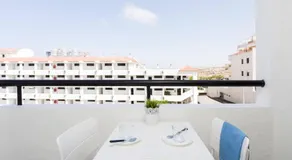 Wohnung mit Terrasse, schnellem Internet und privatem Pool | Bergblick - Image 3