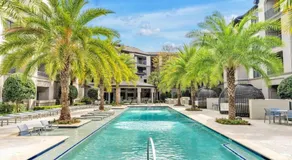 Island Breeze - 1BR - FIFA - Walk to NRG - Pool - Gym - Sleep 4 - Image 4