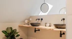 99 Lifestyle Suite - Image 3