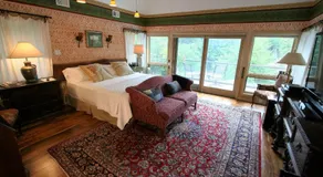 Alpenhof Bed & Breakfast - Image 2