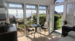 KINGHORN - Private Room, own entrance, ensuite, sunroom & Views - Image 2