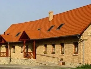 Wekler Családi Pincészet és Panzió - Image 3