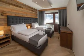 Hotiday Sestriere Ski Run - Image 2