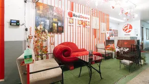 RedDoorz @ EL Highway Hotel Bulacan - Image 2