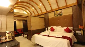 JOHN's HOTEL - Image 4