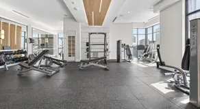 Luxury 2BR Suite - Skyline & Lake Views - Sleeps 6 - Walk to CN Tower - Image 5