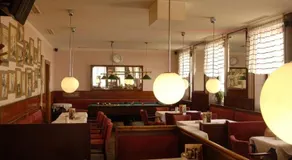 Madar Café Central Melk - Image 5