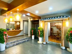 Shennongjia Nsnshan Youran Hotel - Image 4