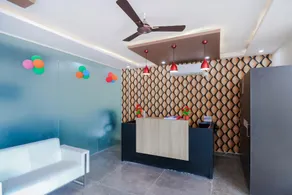 OYO 79165 Collection O Hotel Green view - Image 4