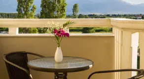 Niriides Studios and Apartments - Image 2