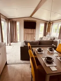 Erins Lakes & lodges - Image 2