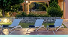 Aloni Grove Retreat - Image 2