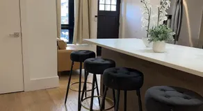 Modern 3BR,2BA Apartment in Jersey City, Easy Access, 40 min to Manhattan - Image 2