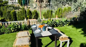 Spacious chalet on golf course - Image 4