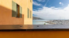Vista mare e comfort in centro storico - Image 4