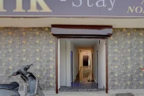 OYO Hotel Sun Stone - Image 5