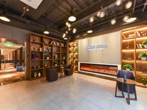James Joyce Coffetel·Beijing South Muxiyuan Metro Station - Image 5