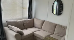 Beautiful Chalet on Sheppy Village holiday park - Image 2