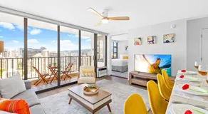 Waikiki banyan condo with ocean views & lanai - Image 2
