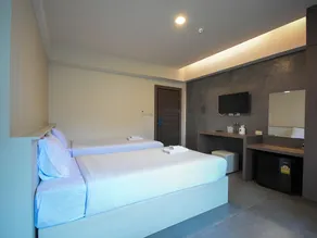 F Plus F Hotel - Image 2