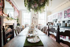 The Wonderland Townhouse - Amazing Alice in Wonderland 8BDR - Image 3