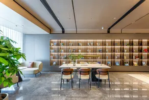 Atour Hotel Beijing South Railway Station North Square - Image 2